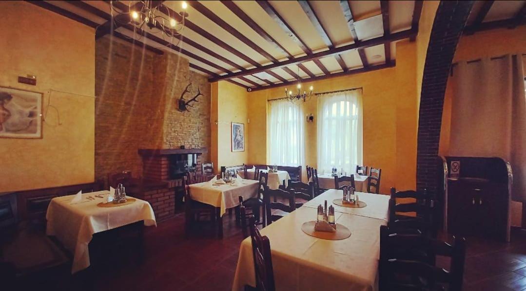 فندق بوستينفي  Restaurant Casa Miorita المظهر الخارجي الصورة